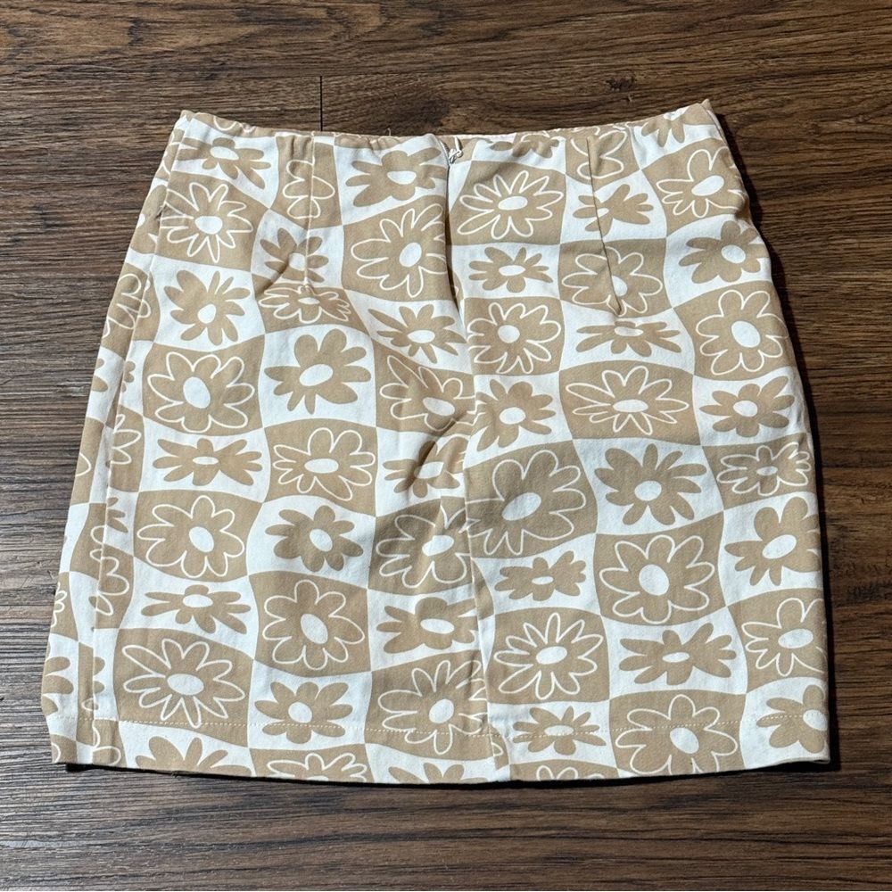 Love On A Hanger Retro Print Mini Skirt Beige White Size 1 - Picture 10 of 12